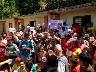 MPOWERD Delivers Over 2,000 Solar Lights to Victims of Nepal Earthquake